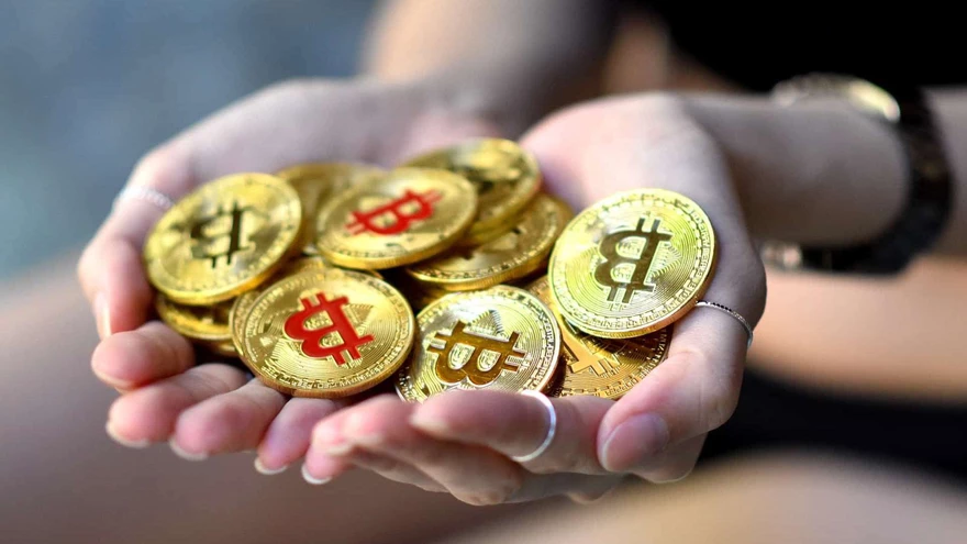 ¿Cómo se crearon los primeros bitcoins?