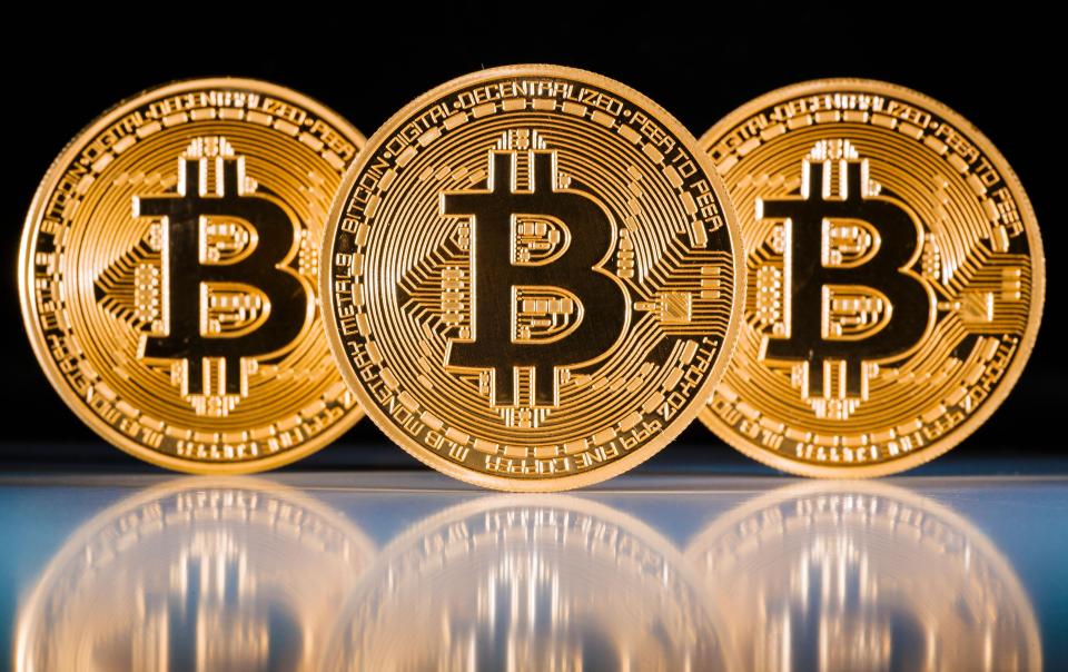 ¿Cuánto demora en minar 1 Bitcoin?